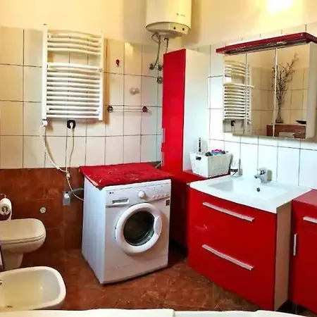 Bon Temps Split Apartment Apartment *
