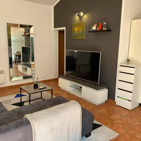 Bon Temps Split Apartment Apartment